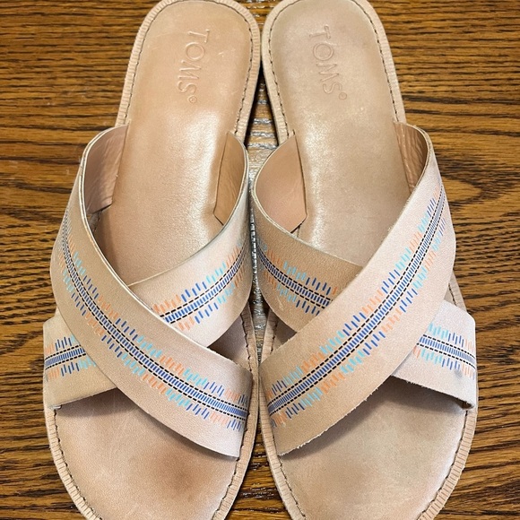 Toms Viv Honey Leather Embossed Leather Slide Sandals Size 9.5 - Picture 2 of 4